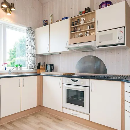5 Star In Hadsund Hébergement de vacances Øster Hurup