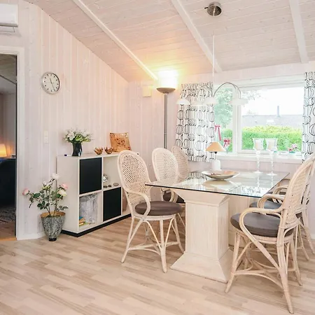 Hébergement de vacances 5 Star In Hadsund Øster Hurup
